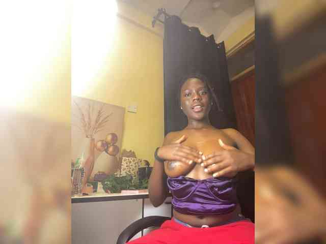 Blackdiva-11 webcam