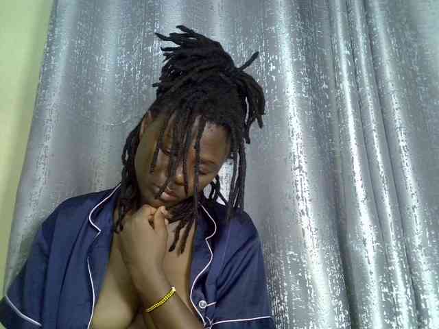 Blackdiva-11 webcam