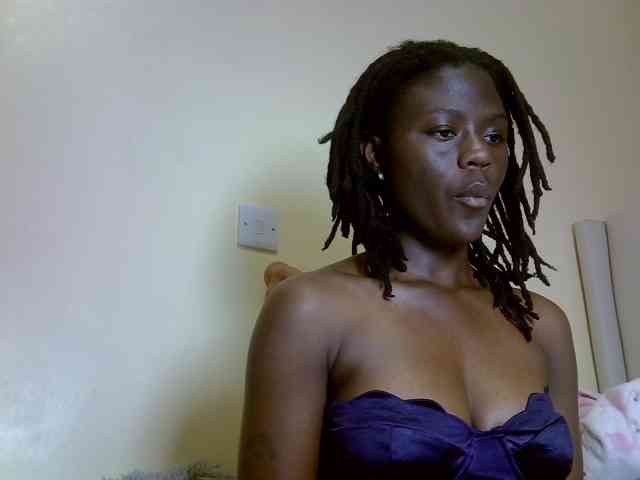 Blackdiva-11 webcam