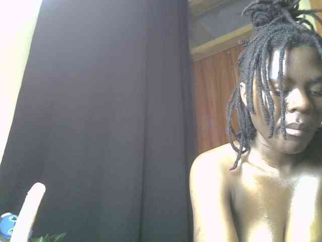 Blackdiva-11 webcam