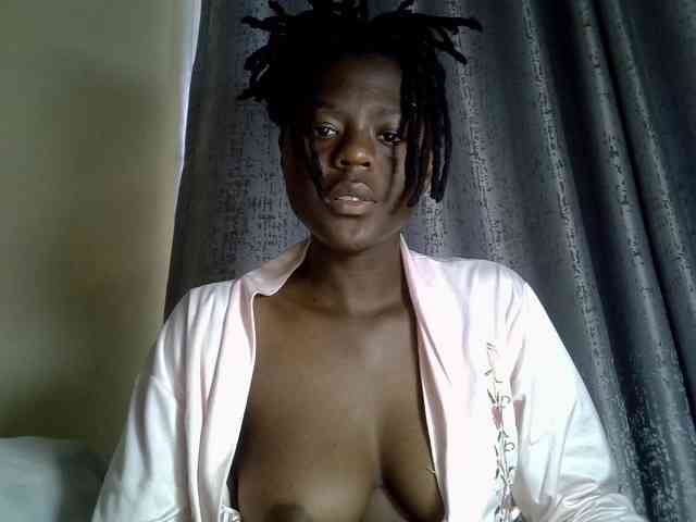 Blackdiva-11 webcam
