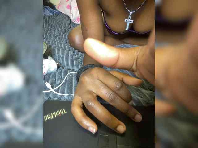 Blackdiva-11 webcam