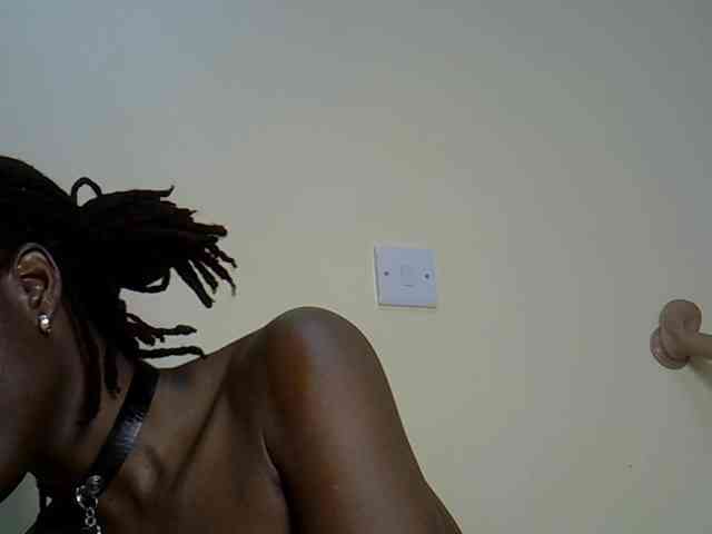 Blackdiva-11 webcam