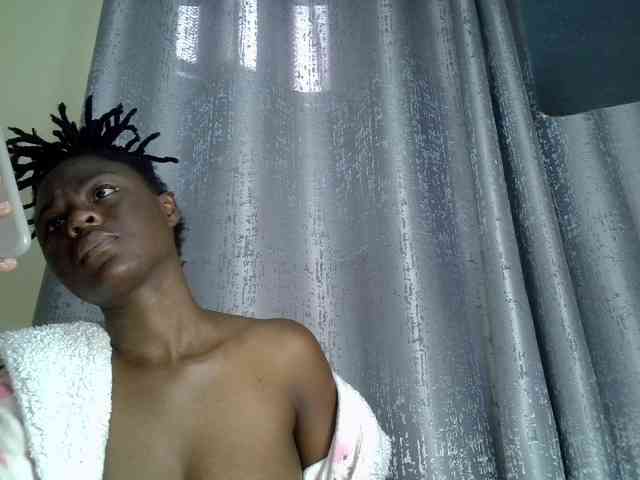 Blackdiva-11 webcam