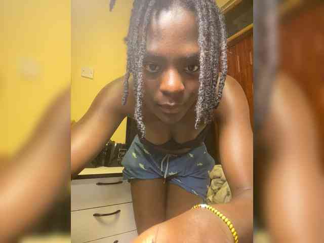 Blackdiva-11 webcam