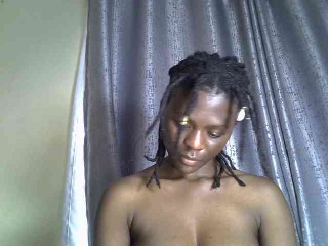 Blackdiva-11 webcam
