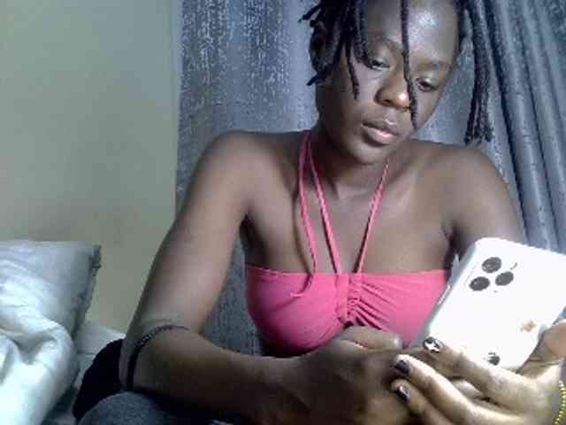 Blackdiva-11 webcam