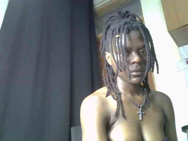 Blackdiva-11 webcam