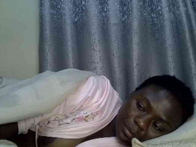 Blackdiva-11 webcam