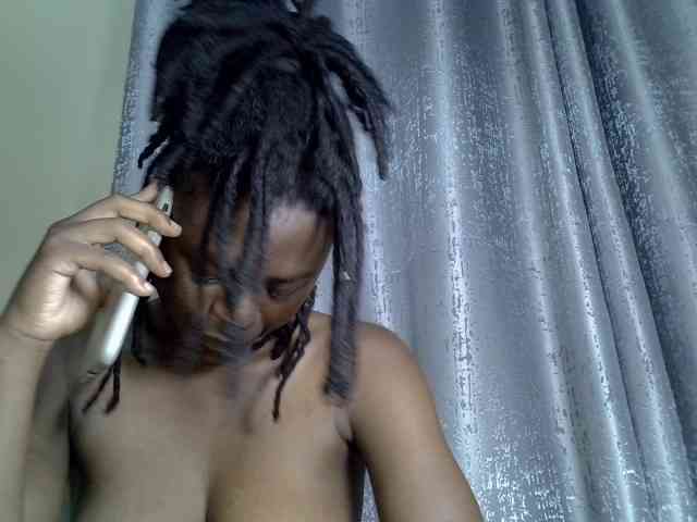 Blackdiva-11 webcam