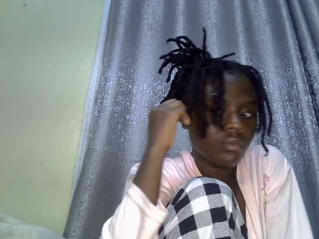 Blackdiva-11 webcam
