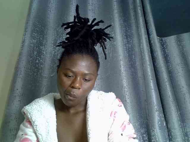 Blackdiva-11 webcam