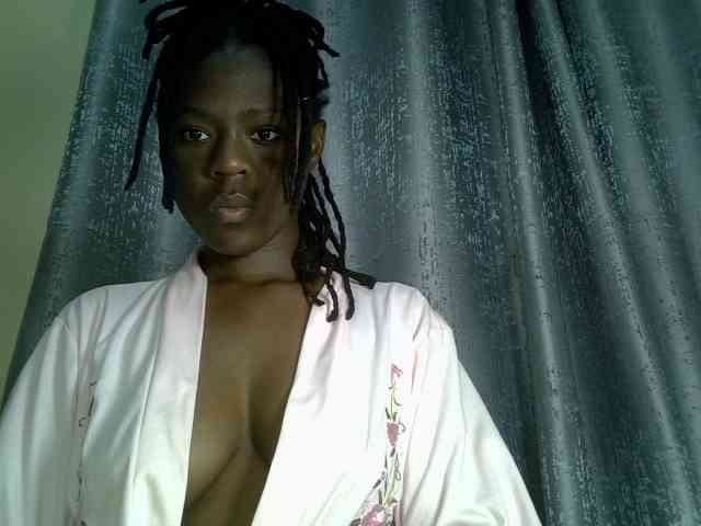 Blackdiva-11 webcam
