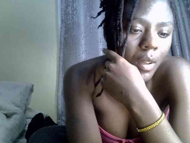 Blackdiva-11 webcam