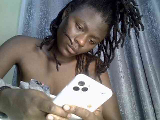 Blackdiva-11 webcam