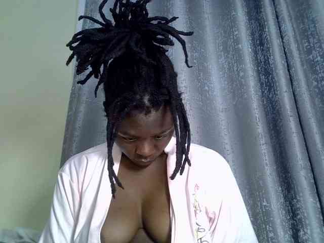 Blackdiva-11 webcam