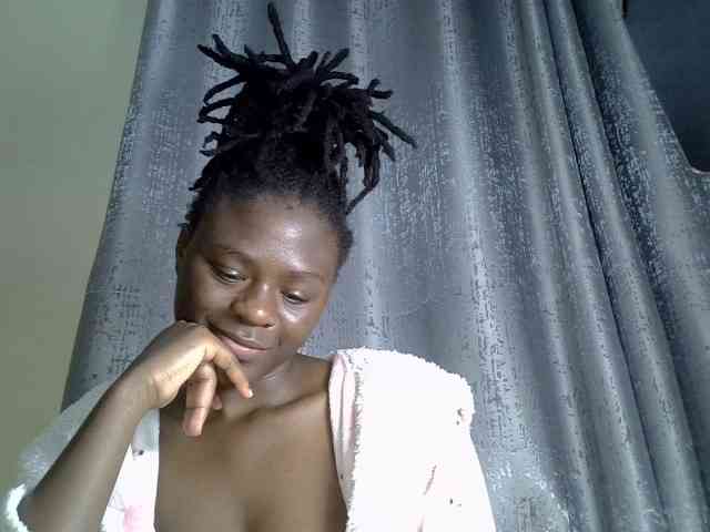 Blackdiva-11 webcam