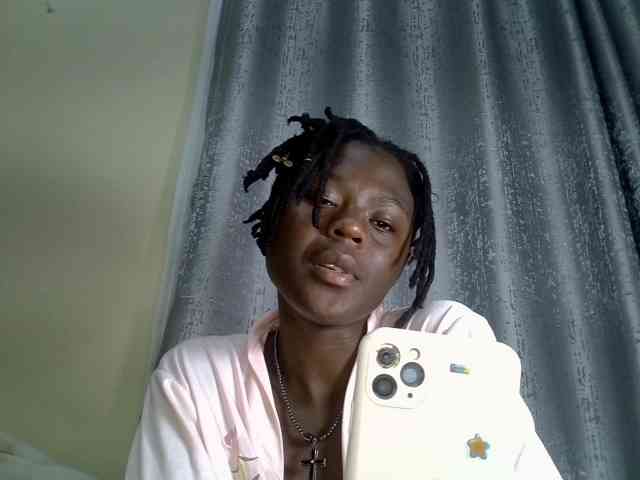 Blackdiva-11 webcam