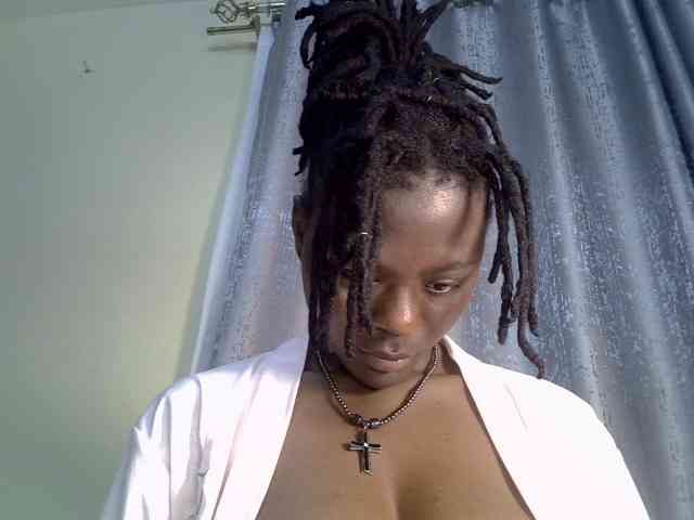 Blackdiva-11 webcam