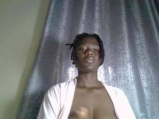Blackdiva-11 webcam