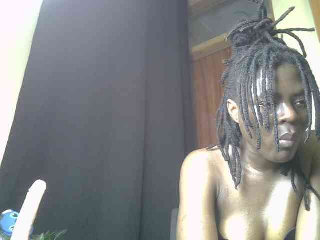 Blackdiva-11 webcam