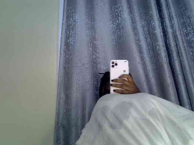Blackdiva-11 webcam