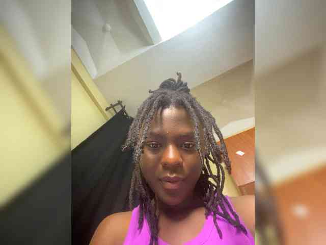 Blackdiva-11 webcam