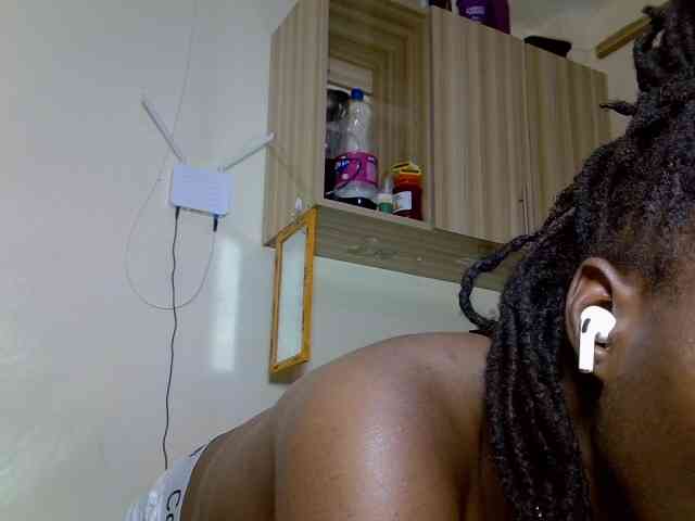 Blackdiva-11 webcam
