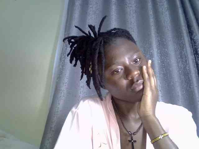Blackdiva-11 webcam