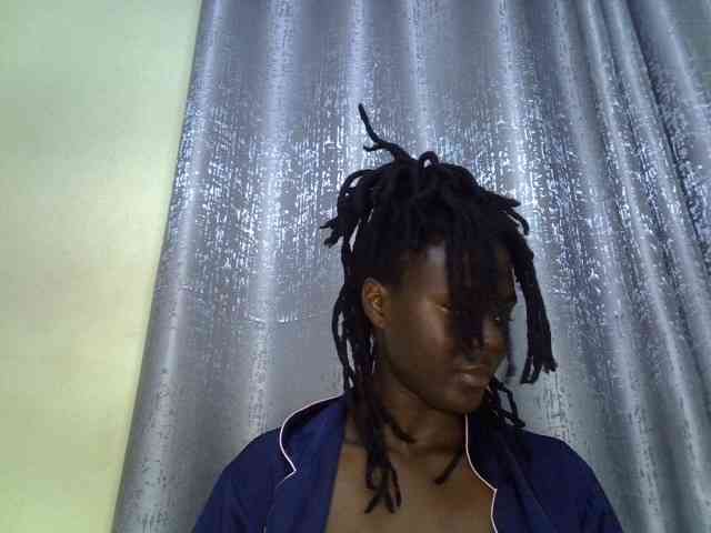 Blackdiva-11 webcam