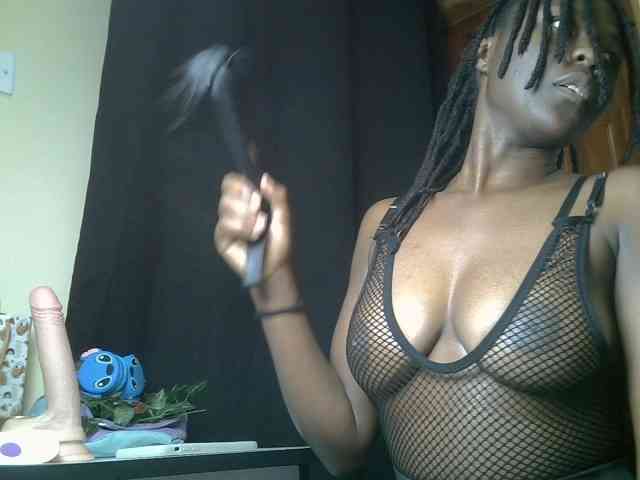 Blackdiva-11 webcam