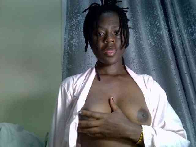 Blackdiva-11 webcam