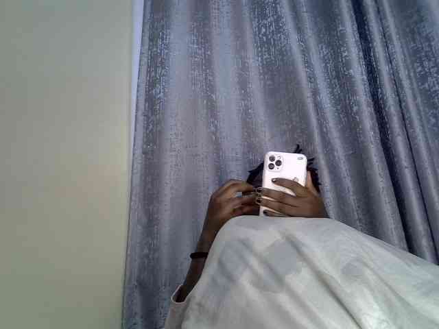 Blackdiva-11 webcam