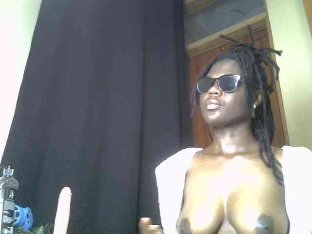 Blackdiva-11 webcam