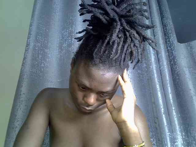 Blackdiva-11 webcam