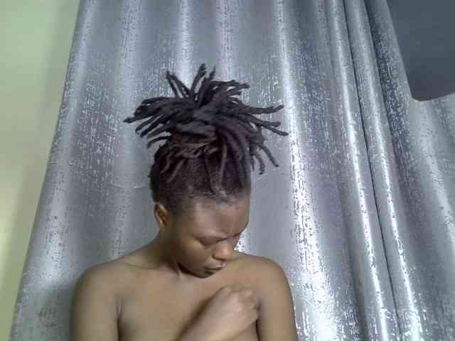 Blackdiva-11 webcam