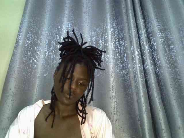 Blackdiva-11 webcam