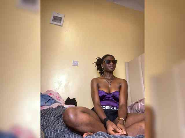 Blackdiva-11 webcam