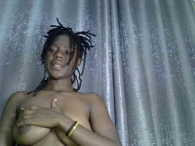 Blackdiva-11 webcam