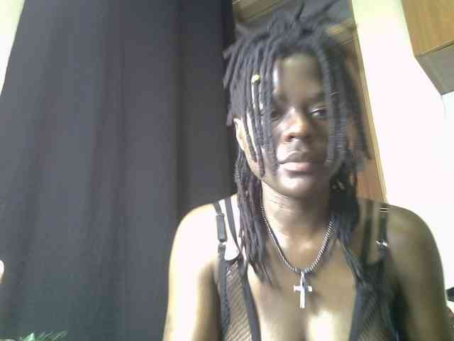 Blackdiva-11 webcam