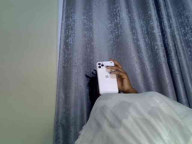 Blackdiva-11 webcam