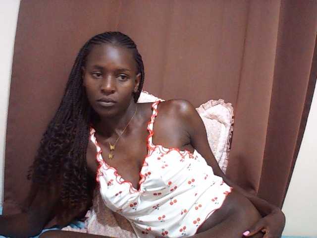 Angellily1 live cam on BongaCams