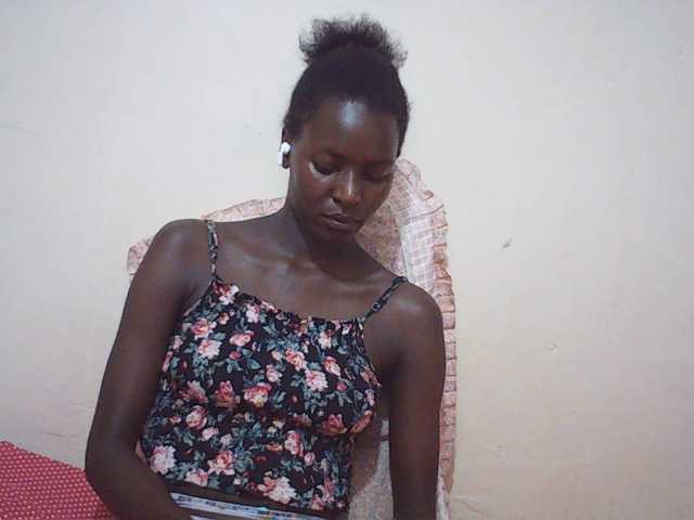 Angellily1 live cam on BongaCams