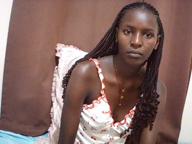 Angellily1 live cam on BongaCams