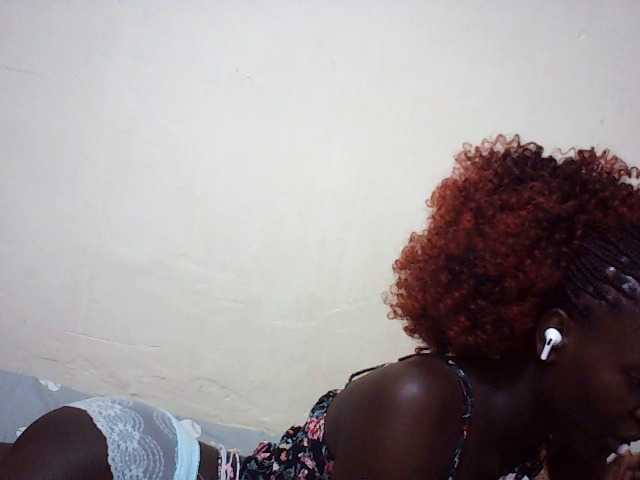 Angellily1 live cam on BongaCams