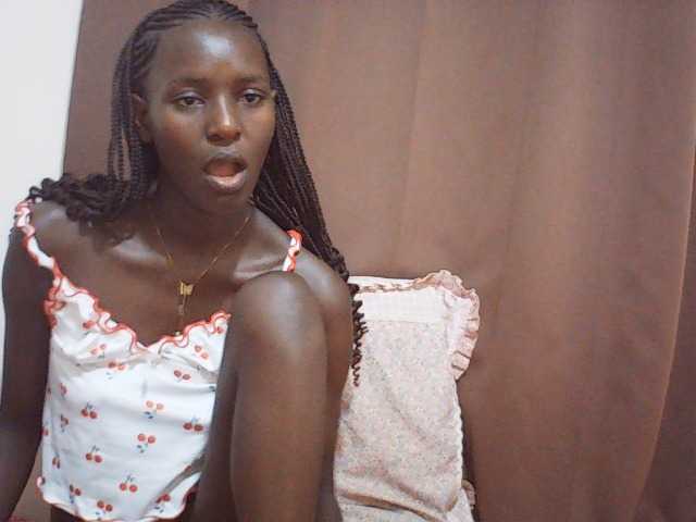Angellily1 live cam on BongaCams