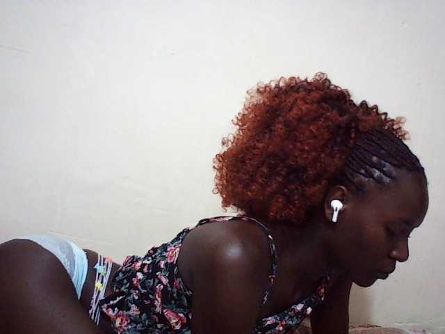 Angellily1 live cam on BongaCams