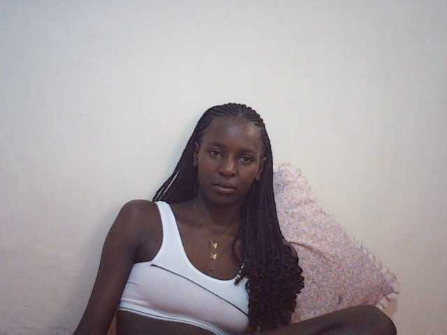 Angellily1 live cam on BongaCams