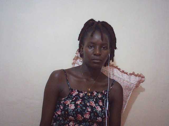 Angellily1 live cam on BongaCams