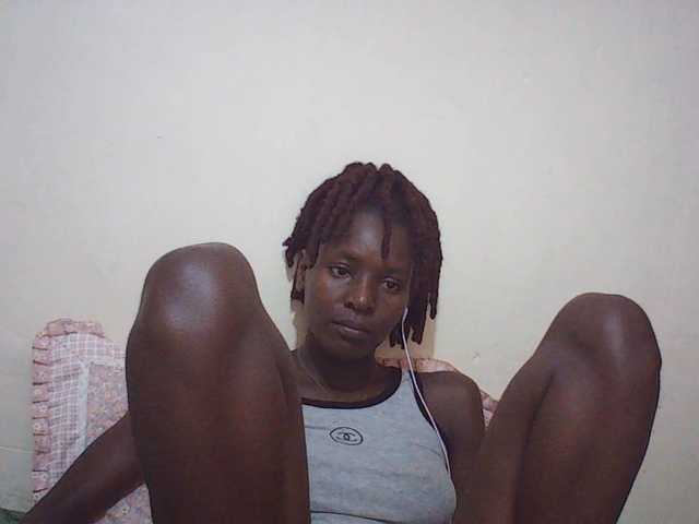 Angellily1 live cam on BongaCams
